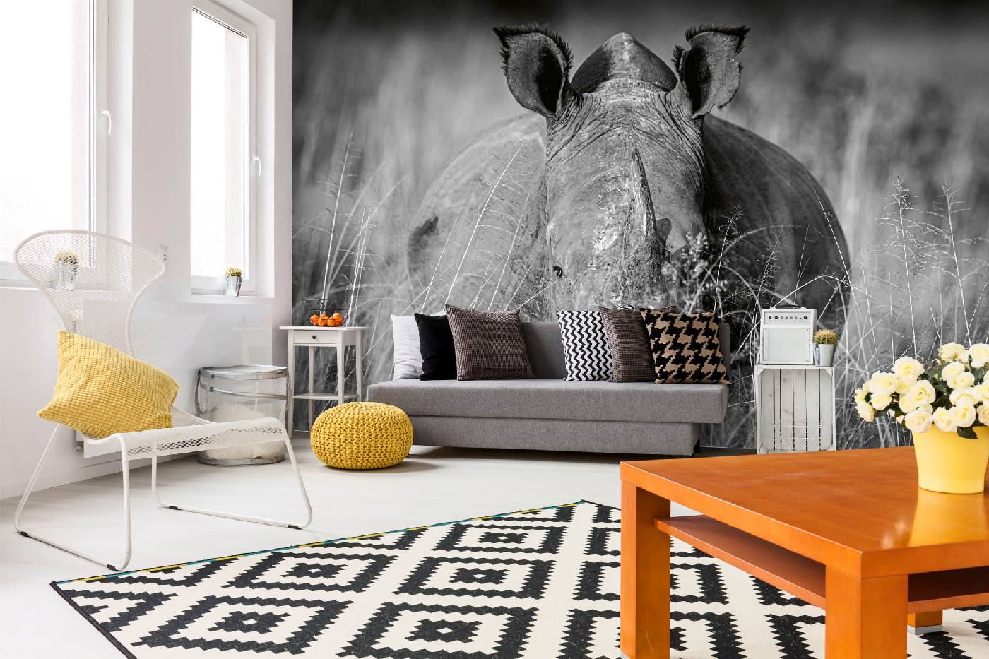 Samolepicí vliesová fototapeta Nosorožec v trávě 375 x 250 cm