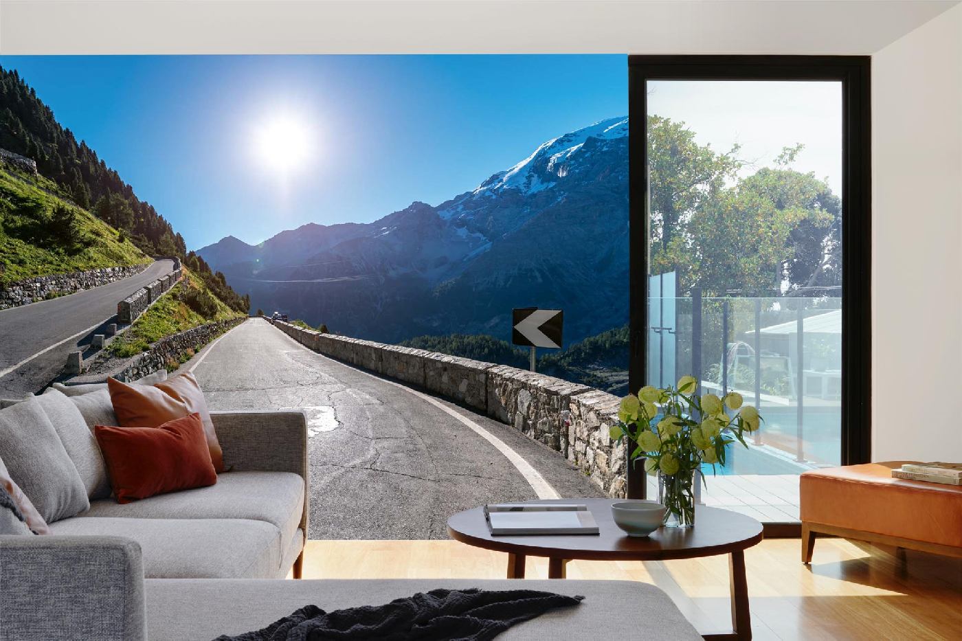 Samolepicí vliesová fototapeta Silnice v Alpách 375 x 250 cm