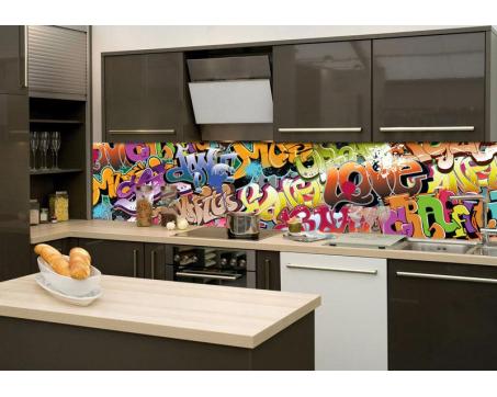 Skleněná stěna za kuchyňskou linku - Fotosklo Graffiti