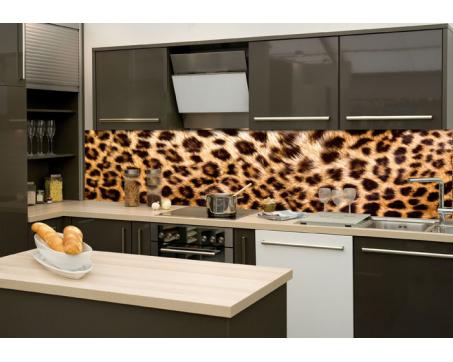 Skleněná stěna za kuchyňskou linku - Fotosklo Leopardí kůže