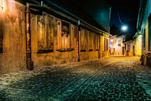 Vliesová fototapeta Stará ulice v Sibiu 375 x 250 cm
