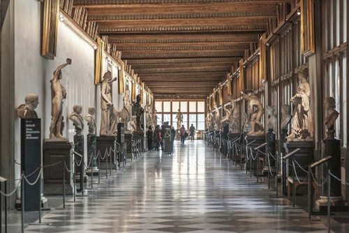 Vliesová fototapeta Galerie Uffizi 375 x 250 cm