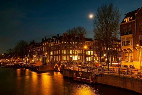Vliesová fototapeta Amsterdamské domy 375 x 250 cm
