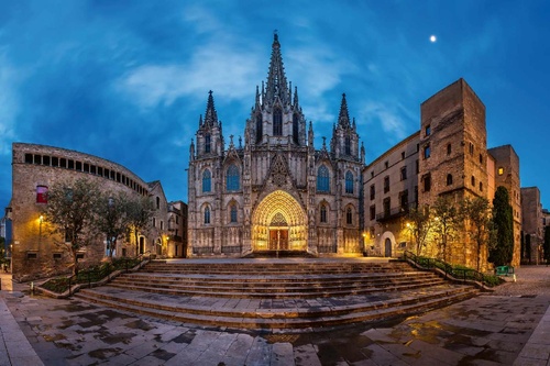Vliesová fototapeta Gotická čtvrť v Barceloně 375 x 250 cm