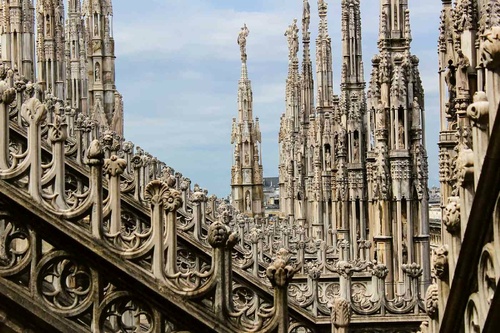 Vliesová fototapeta Střecha Milánského Dómu 375 x 250 cm