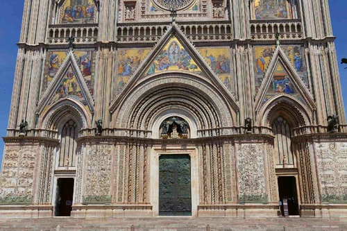 Vliesová fototapeta Katedrála Nanebevzetí Panny Marie, Orvieto 375 x 250 cm