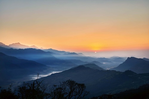 Vliesová fototapeta Východ slunce v Himalájích 375 x 250 cm