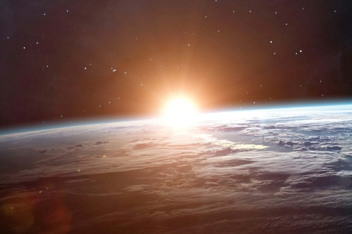 Vliesová fototapeta Východ slunce na Zemi 375 x 250 cm