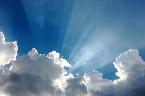 Vliesová fototapeta Sluneční paprsky na obloze 375 x 250 cm