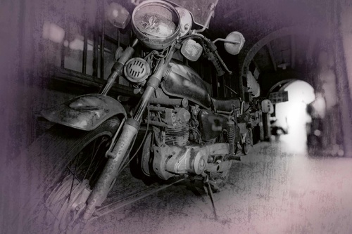Vliesová fototapeta Starý retro motocykl 375 x 250 cm